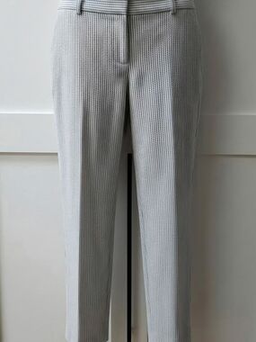 Ann Taylor Ladies Searsuck Blue/White Strip Pants